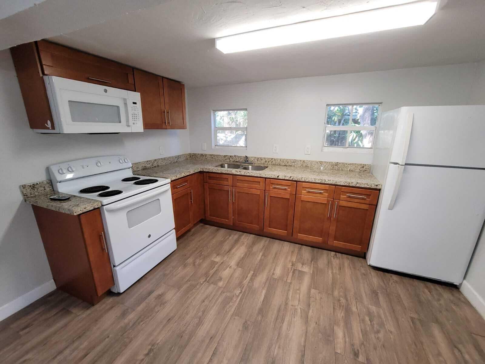 210 SW 7th Street, Dania Beach FL 33004 photo 3
