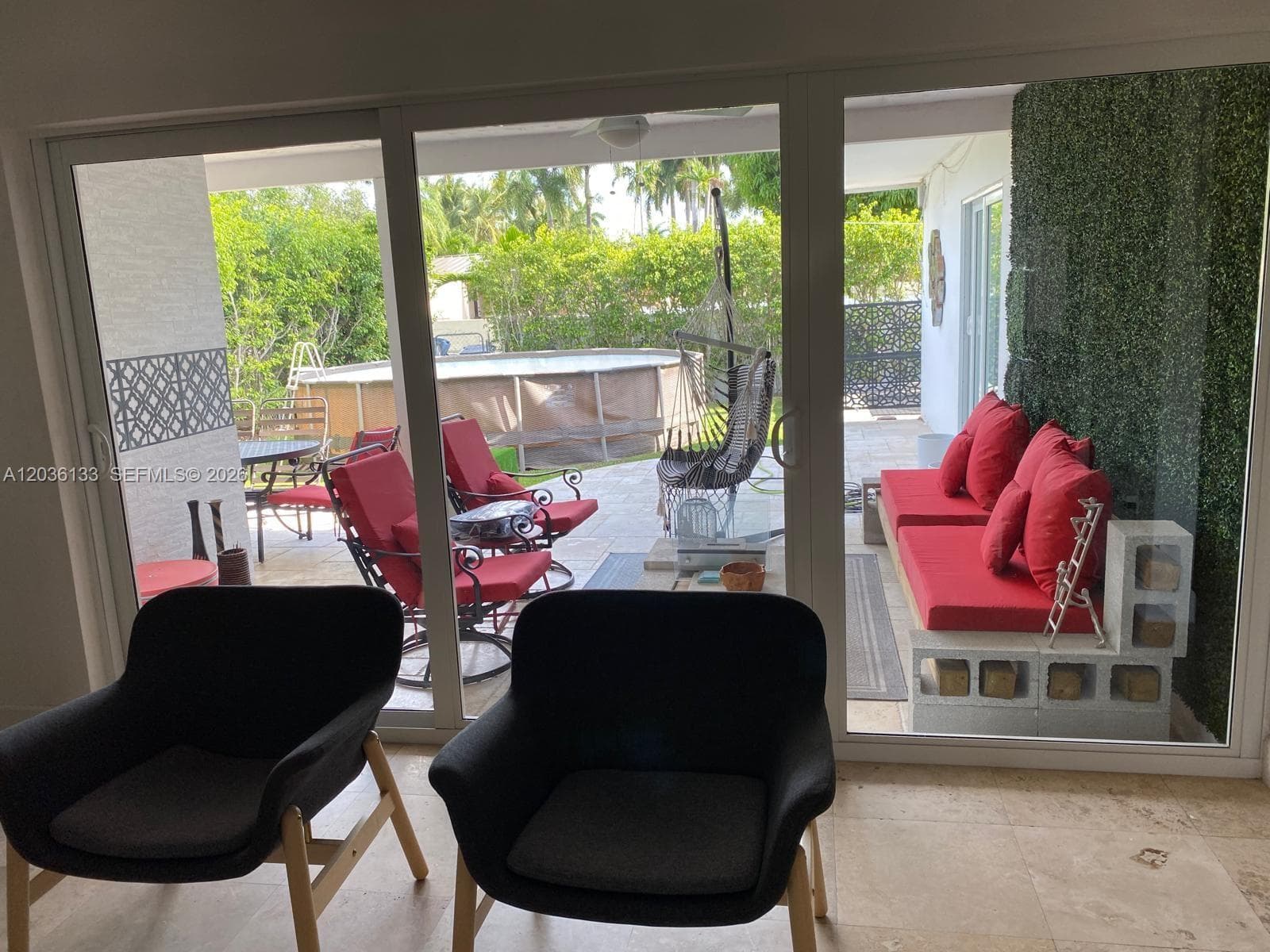 1103 Washington St, Hollywood FL 33019 photo 4