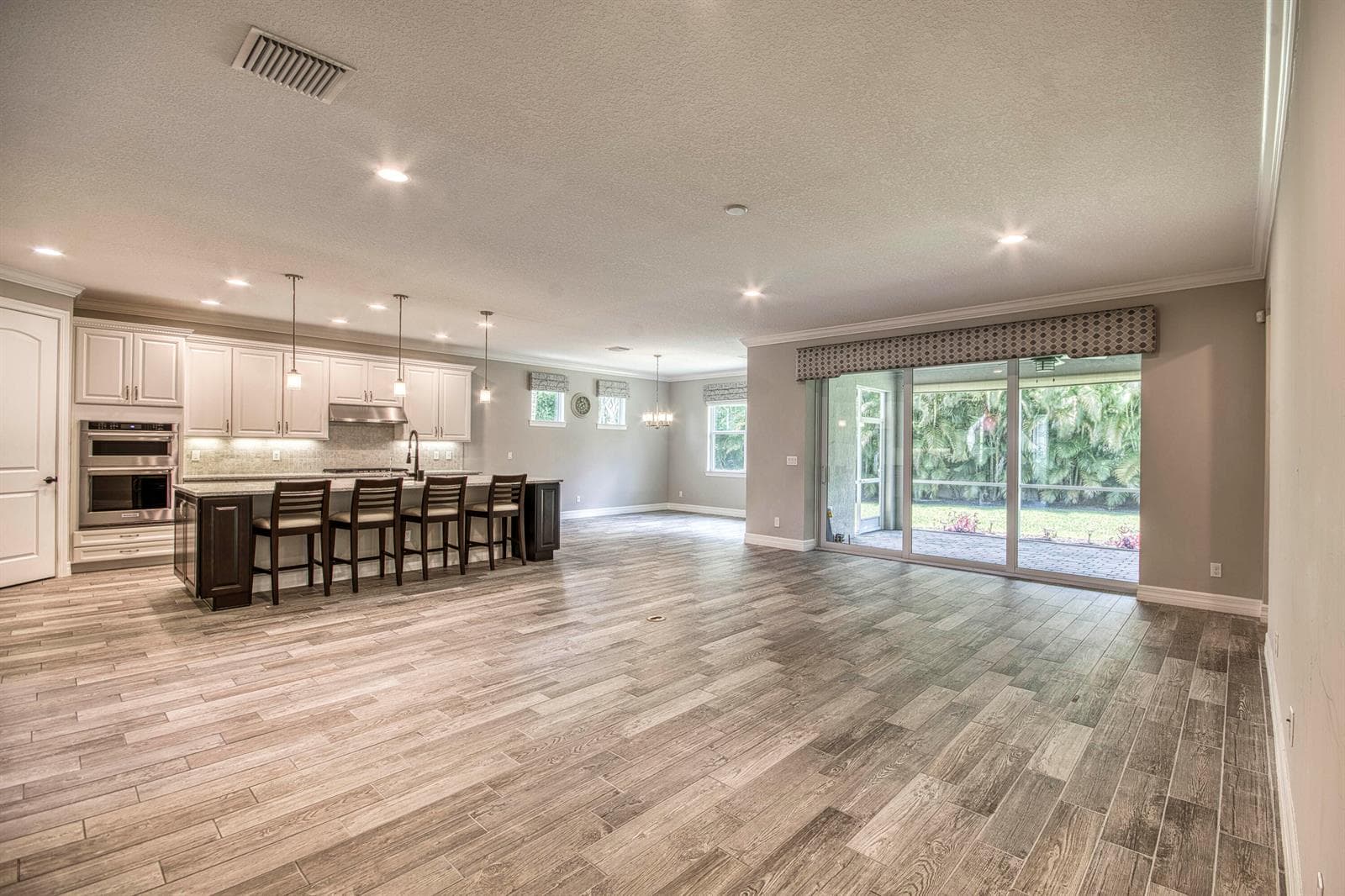 134 Shores Pointe Drive, Jupiter FL 33458 photo 3