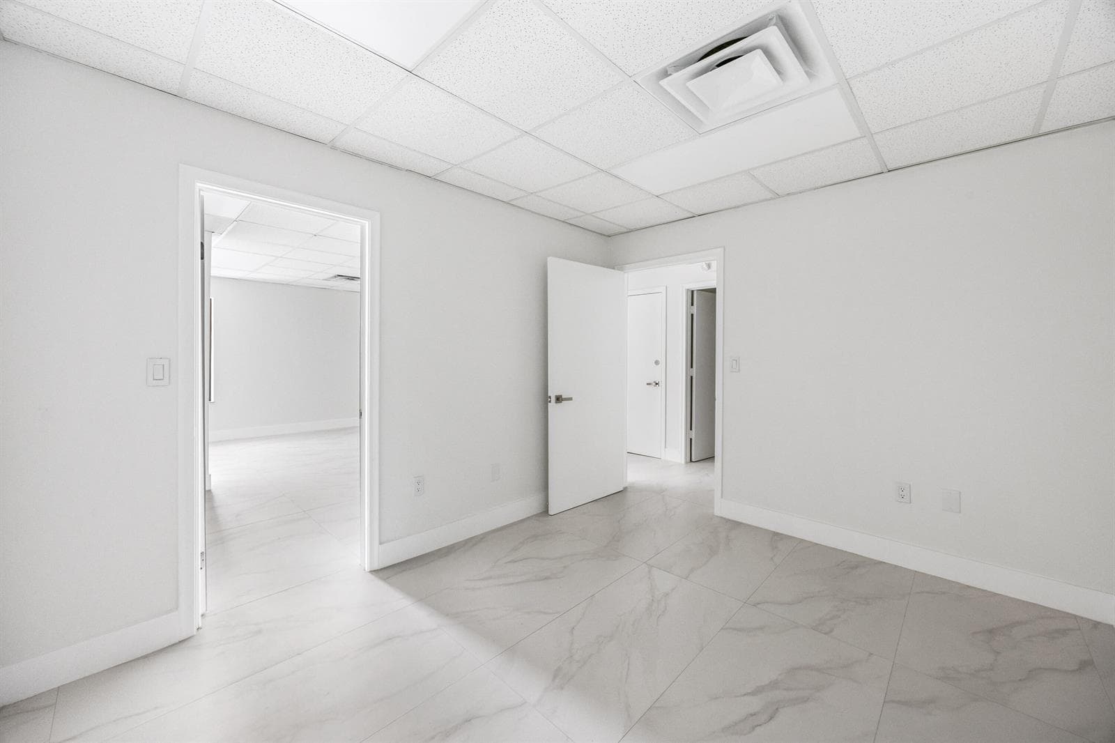 150 NW 70th Avenue # 07, Plantation FL 33317 photo 2