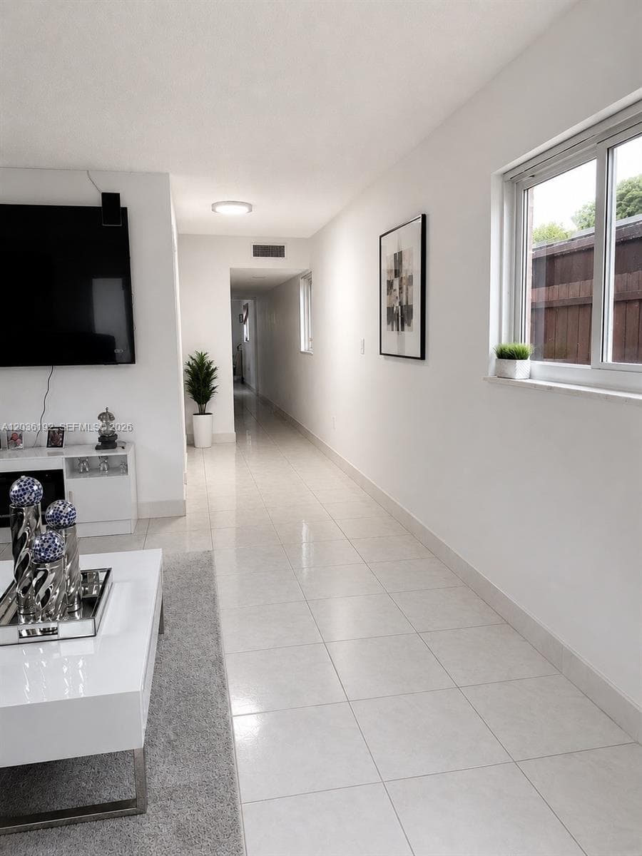 380 W 45th St, Hialeah FL 33012 photo 3