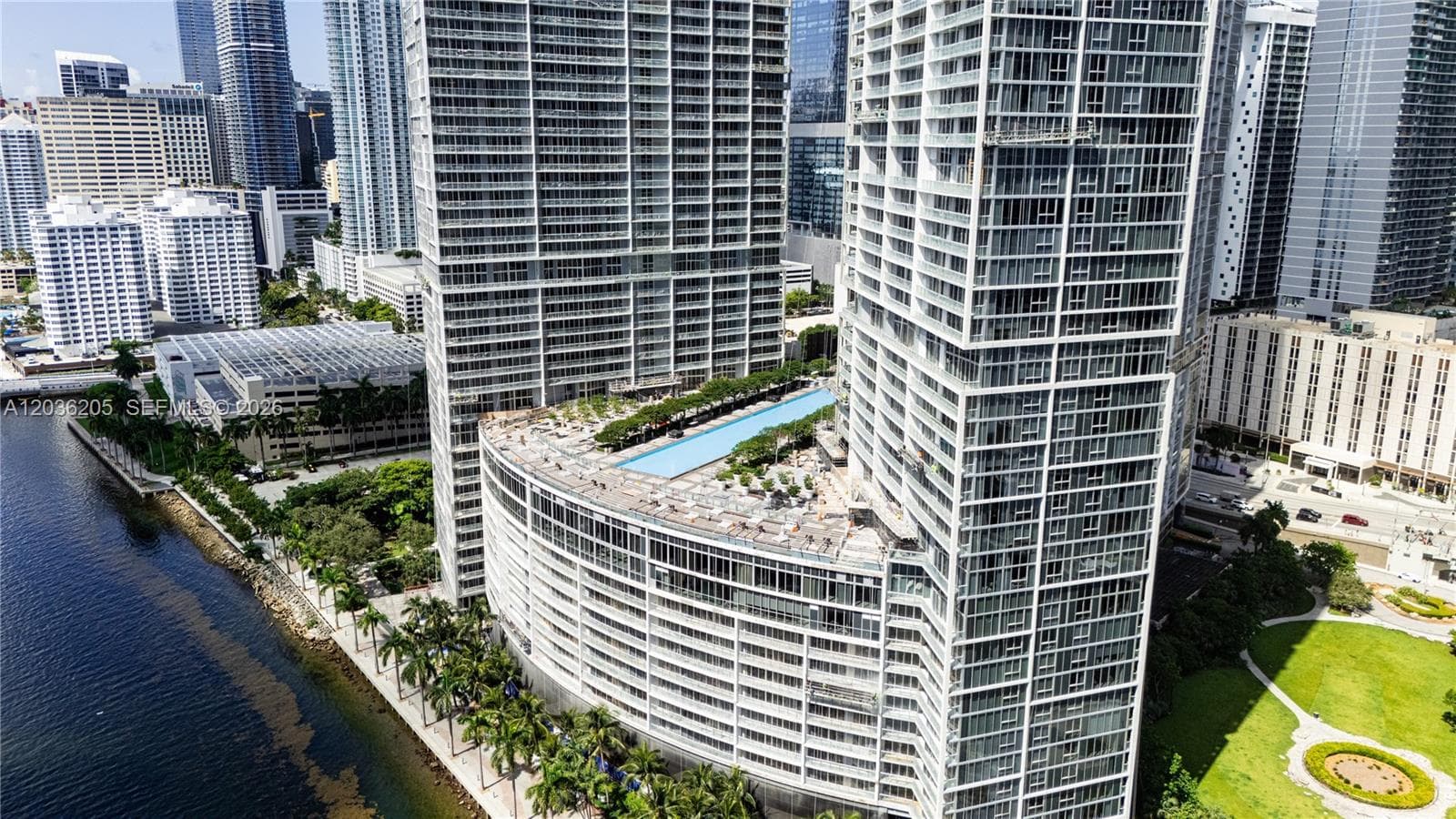 465 Brickell Ave # 2101, Miami FL 33131 photo 3