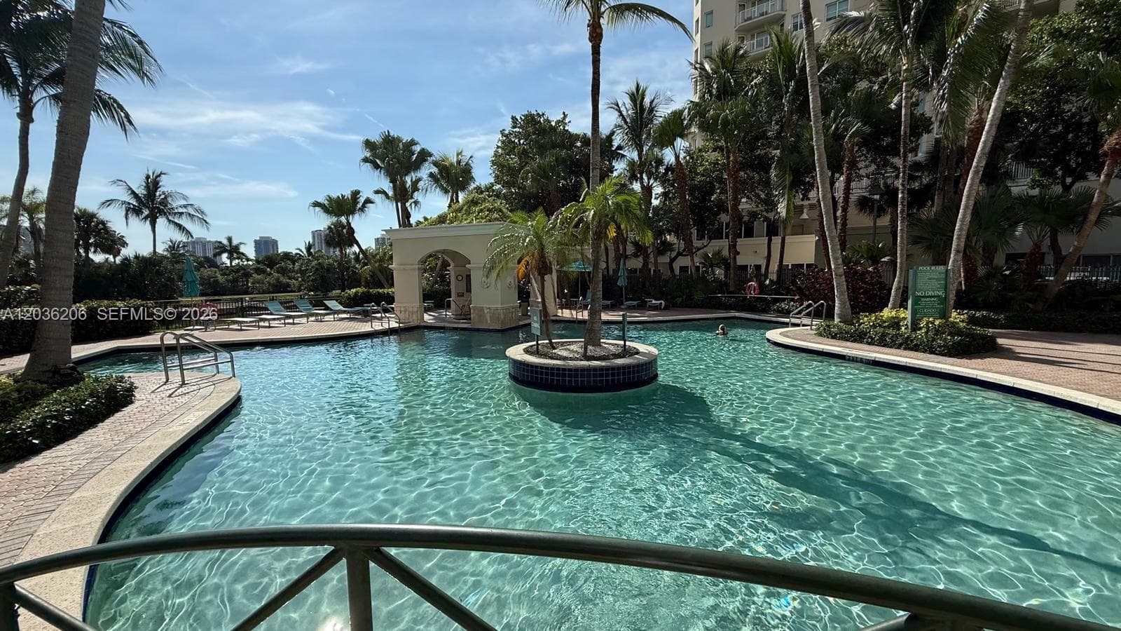19501 W Country Club Dr # 1212, Aventura FL 33180 photo 3