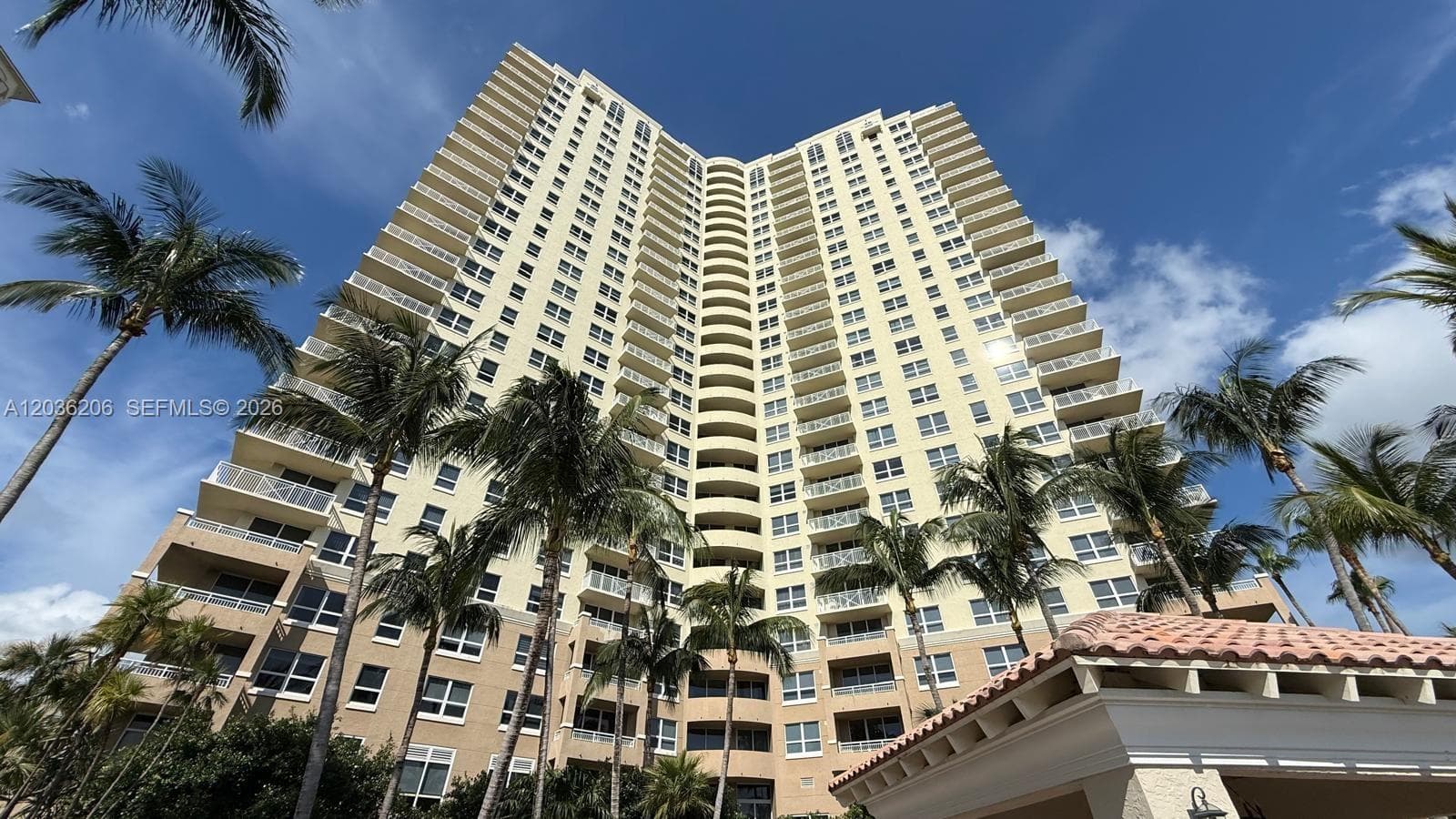 19501 W Country Club Dr # 1212, Aventura FL 33180 photo 5