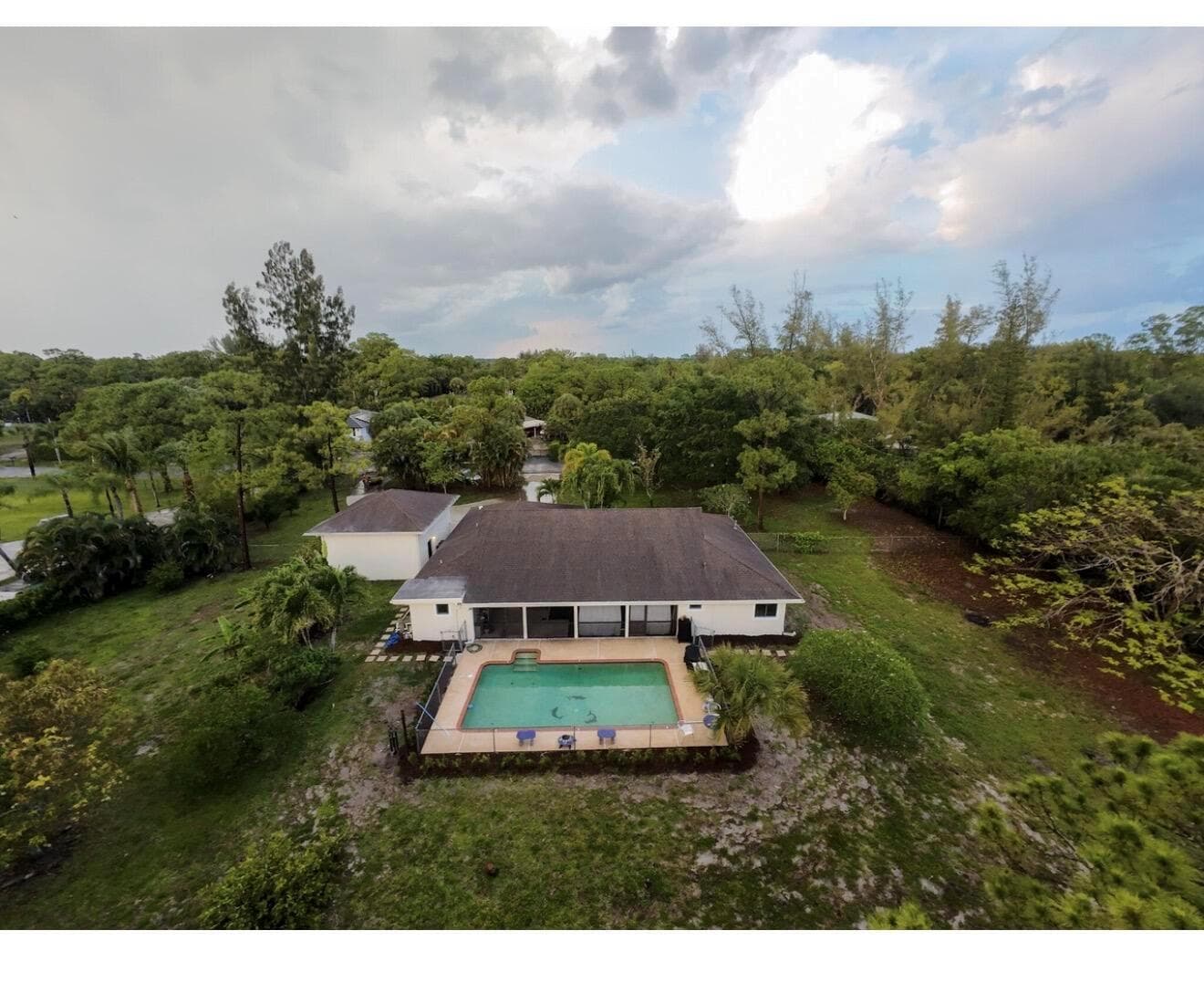 8264 Palomino Drive, Lake Worth FL 33467 photo 2