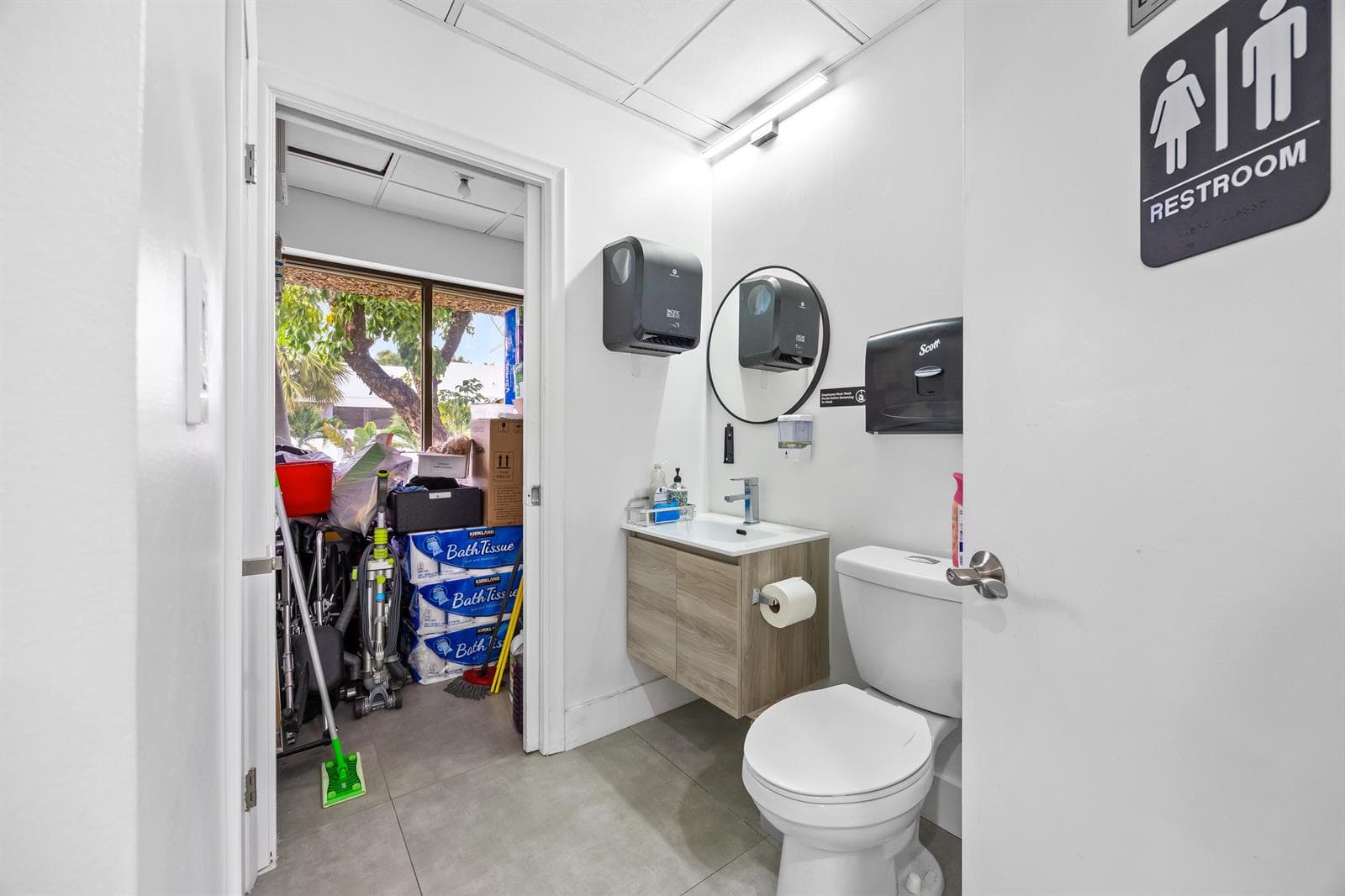 150 NW 70th Avenue # 03, Plantation FL 33317 photo 5