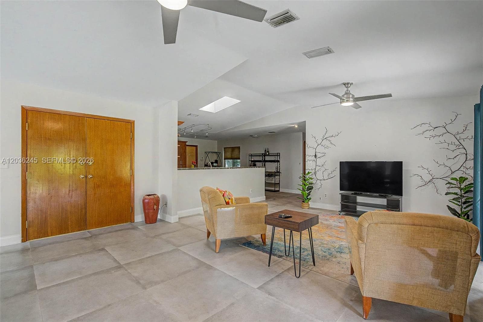 15741 SW 147th Ct, Miami FL 33187 photo 2