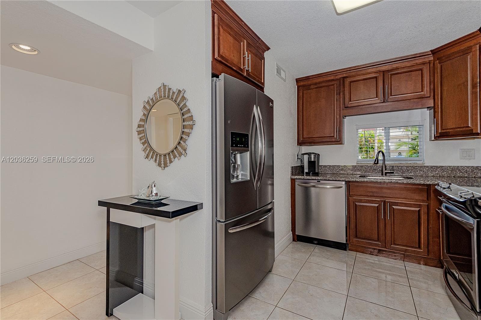 9410 N Hollybrook Lake Dr # 11-109, Pembroke Pines FL 33025 photo 4