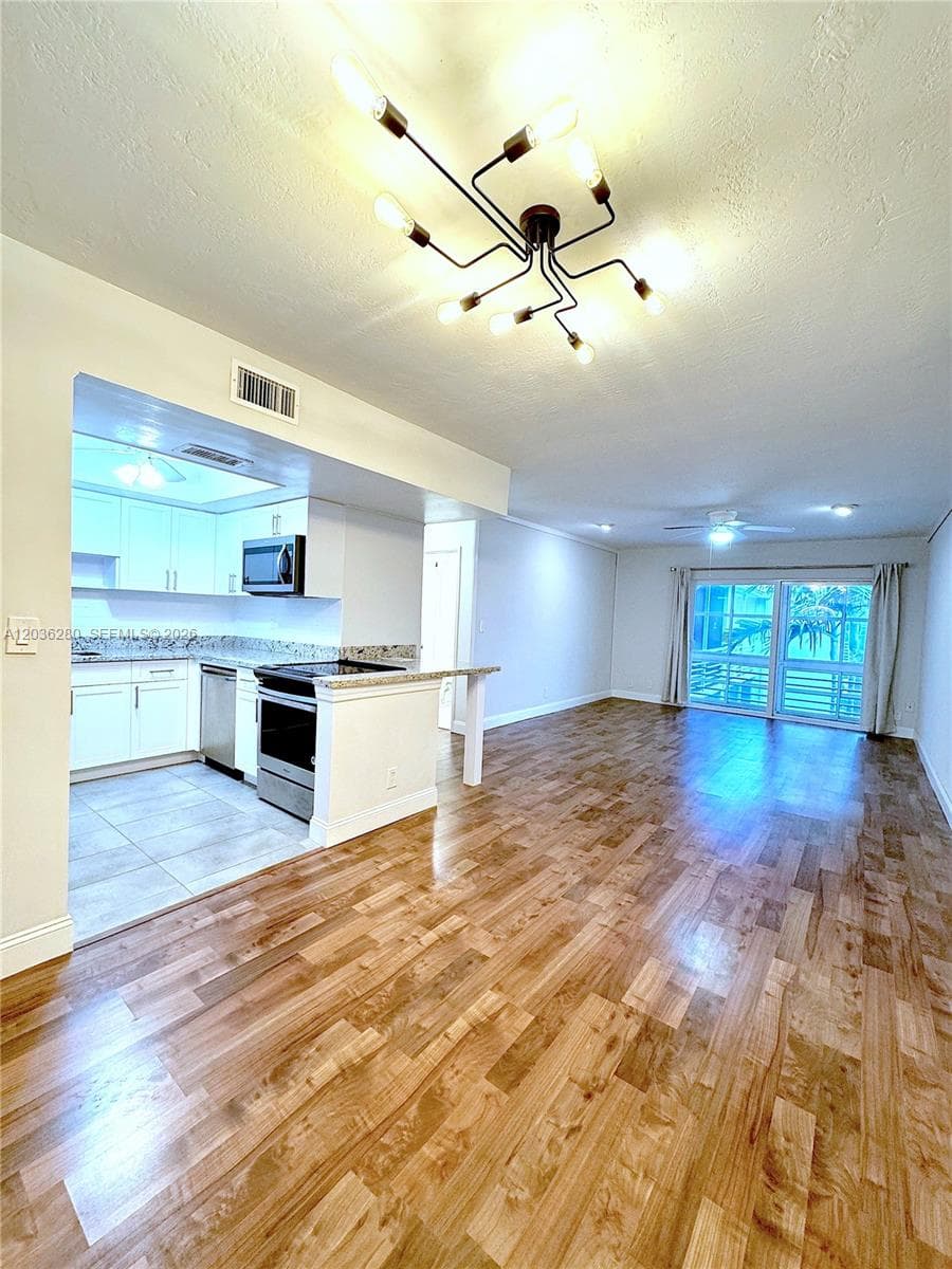 1535 SE 15th St # 304, Fort Lauderdale FL 33316 photo 4