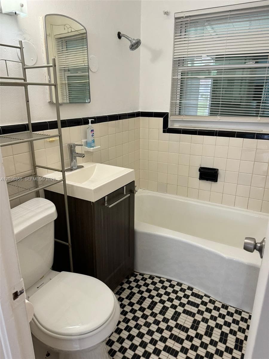 1324 N 58 AVE, Hollywood FL 33021 photo 3