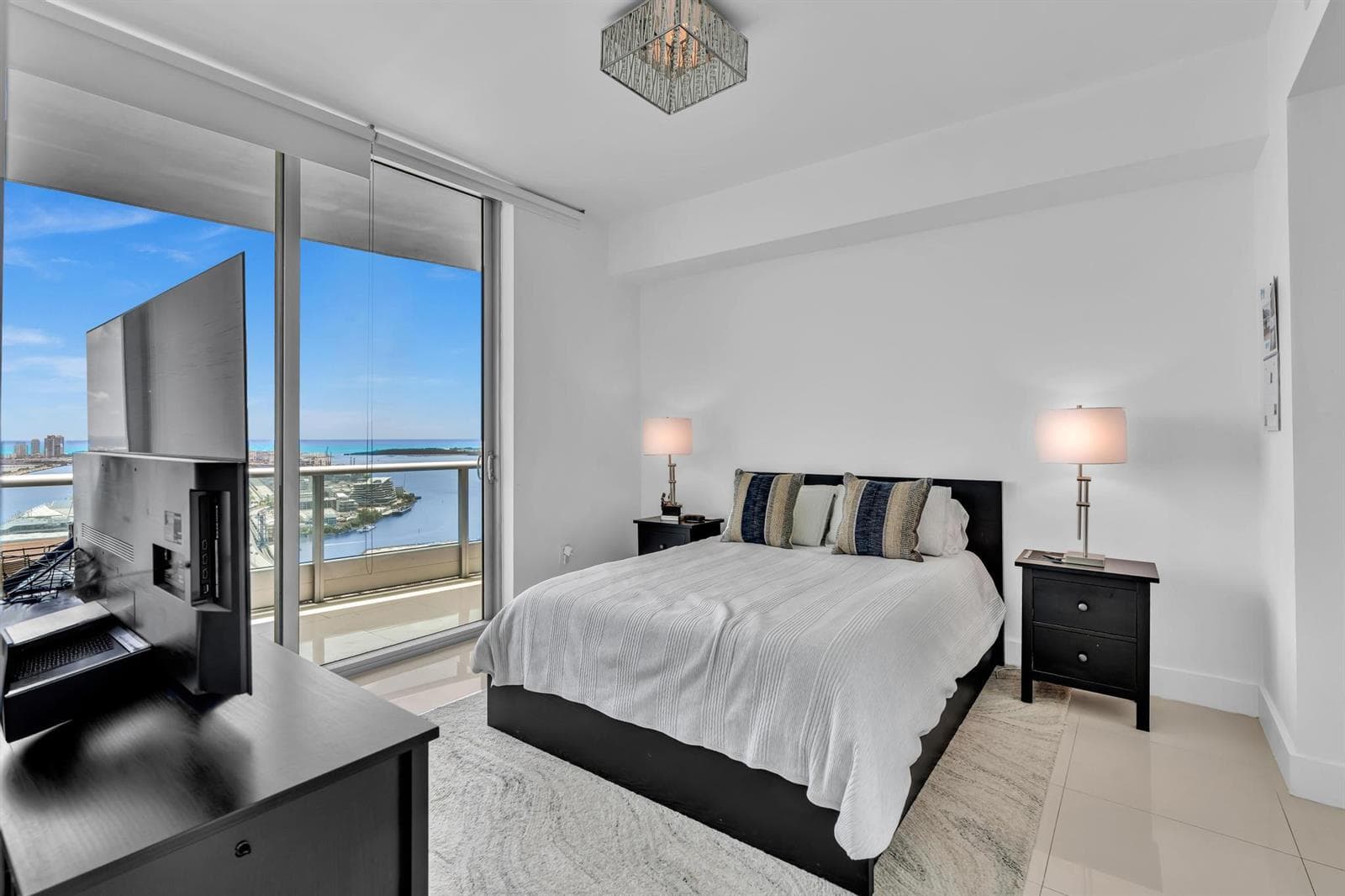 900 Biscayne Boulevard # 4703, Miami FL 33132 photo 4