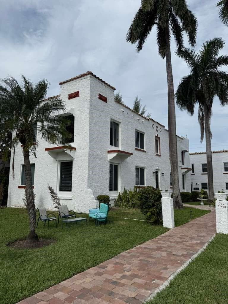 817 Tyler Street # 8, Hollywood, FL 33019 photo 2