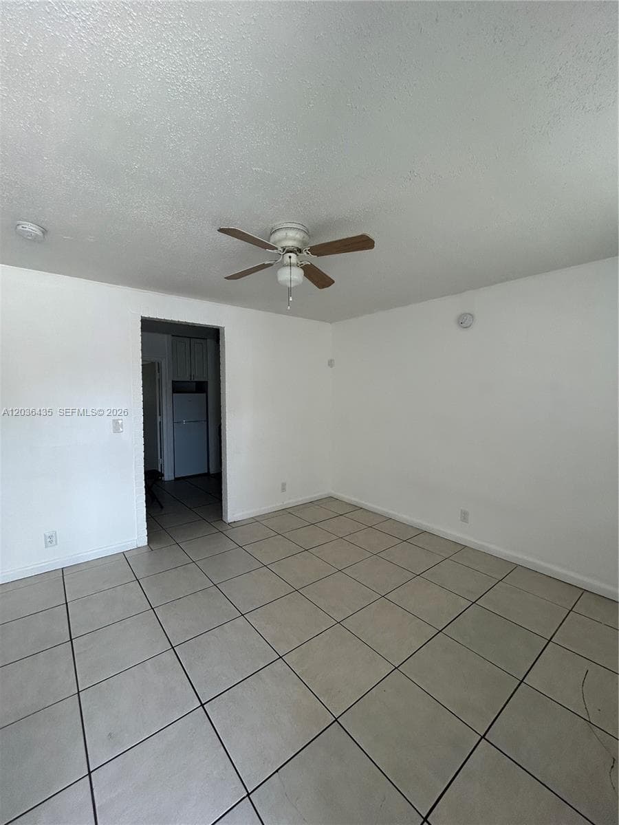 1045 N Andrews Ave # 3, Fort Lauderdale, FL 33311 photo 2