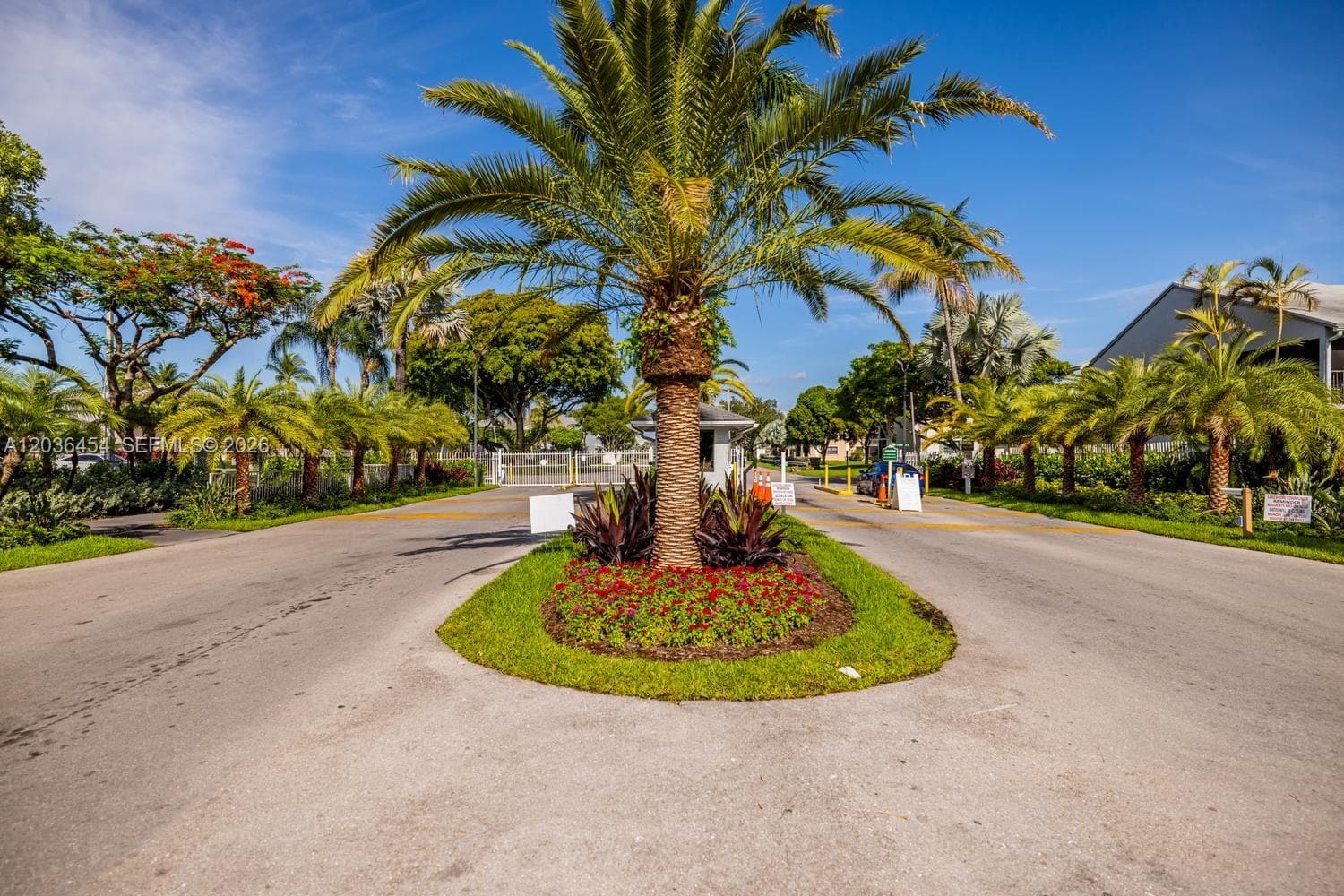 1055 N Franklin Ave # 1055G, Homestead FL 33034 photo 2