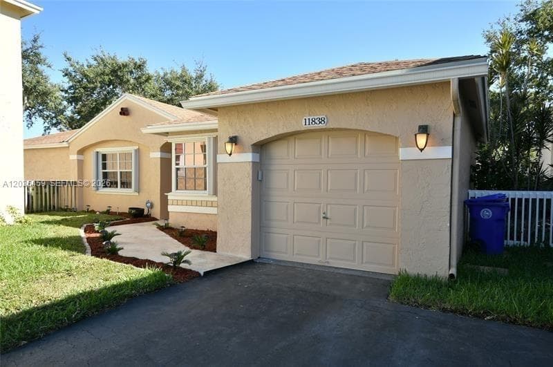 11838 NW 13th St, Pembroke Pines, FL 33026 photo 3