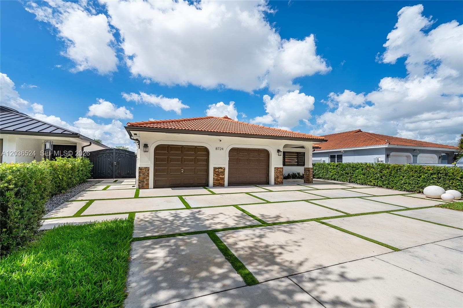 8724 NW 149th Ter, Miami Lakes FL 33018 photo 4