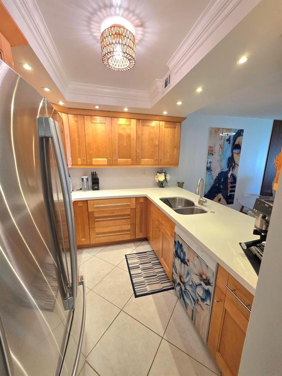 5680 SW 3rd Place # 206, Margate FL 33068 photo 3