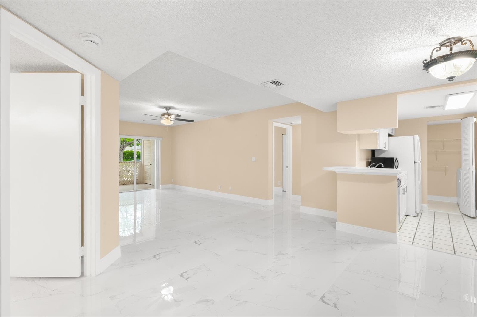 9855 Westview Drive # 714, Coral Springs FL 33076 photo 2