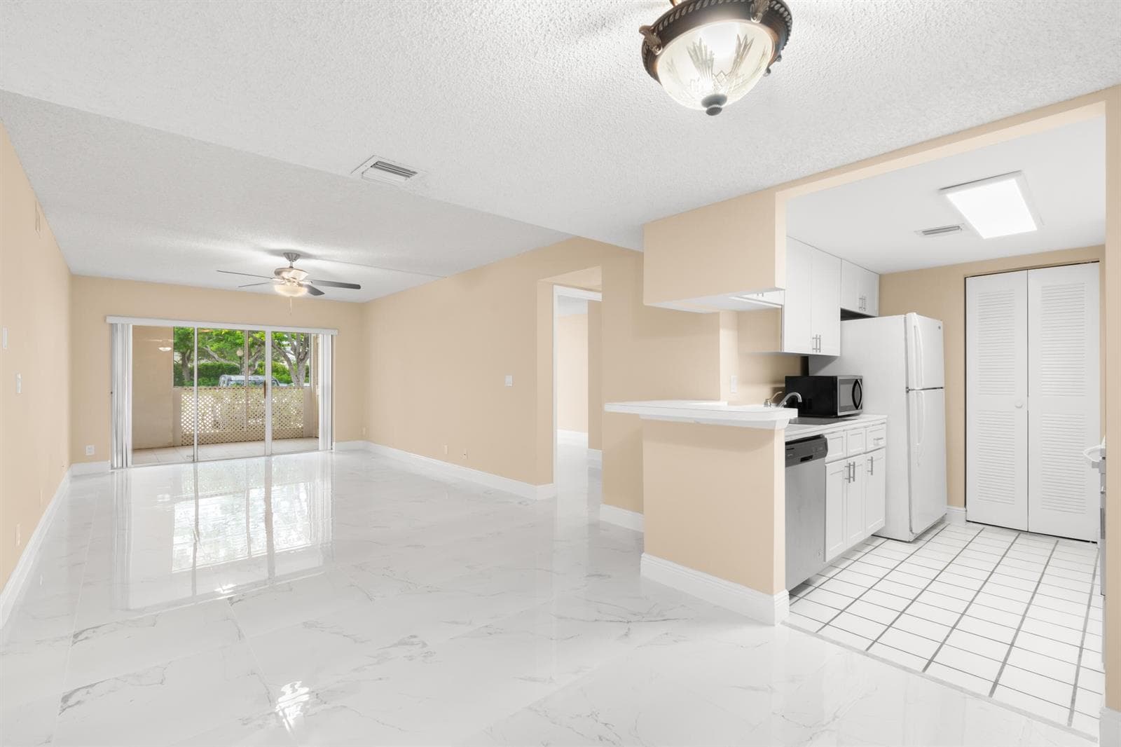 9855 Westview Drive # 714, Coral Springs FL 33076 photo 3