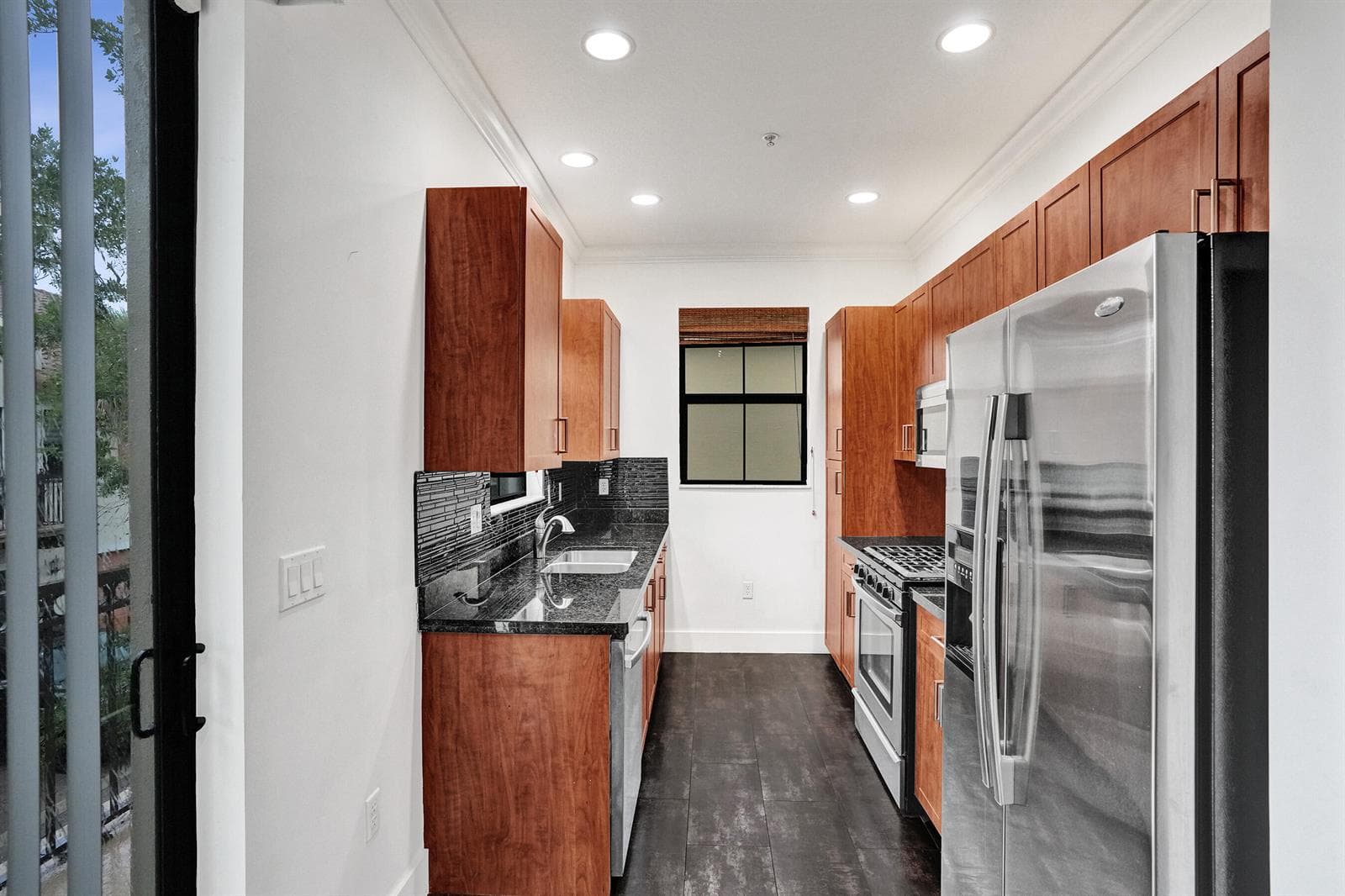 12662 NW 32nd Place, Sunrise FL 33323 photo 4