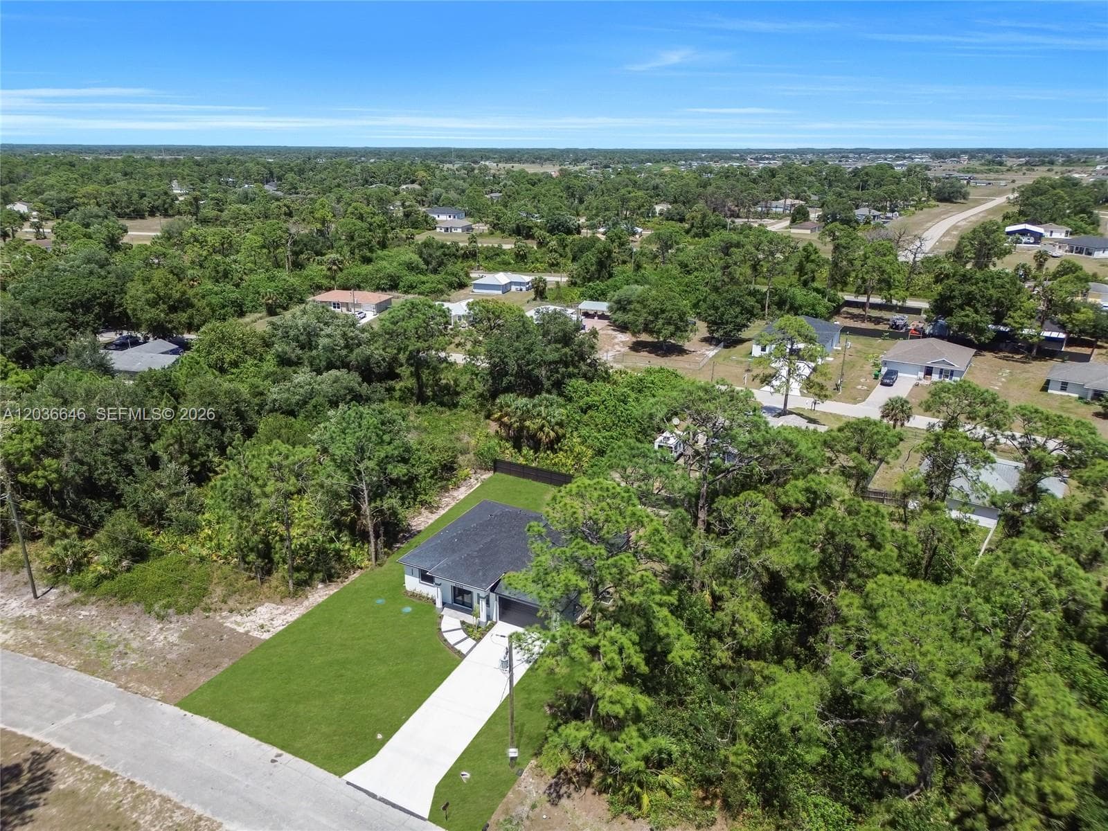 5035 Spinnaker RD, La Belle FL 33935 photo 3