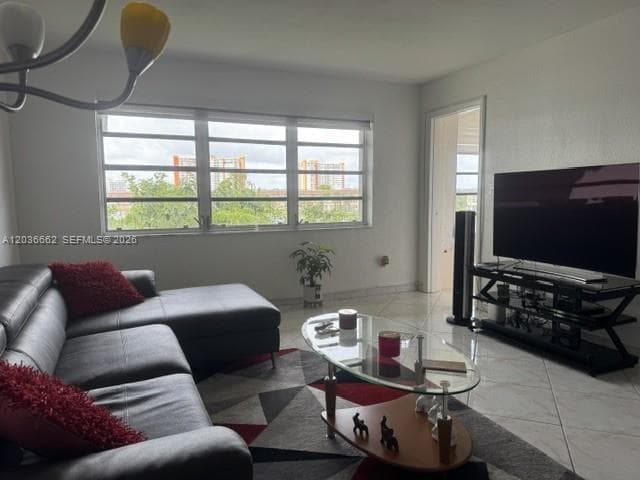 1530 NE 191st St # 305, Miami FL 33179 photo 3