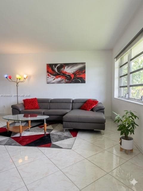 1530 NE 191st St # 305, Miami FL 33179 photo 5