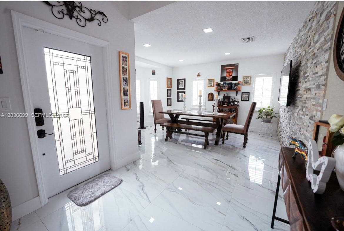 1935 NE 35th Ave, Homestead FL 33033 photo 3