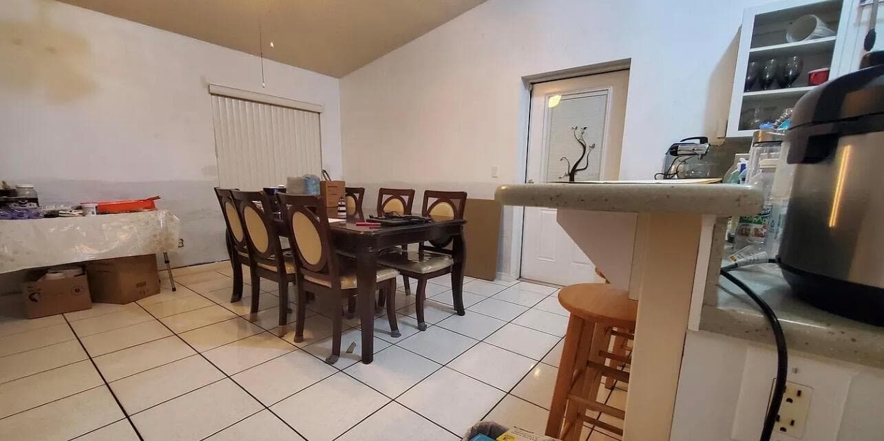 3004 SE Suntan Ct Court SE, Palm Bay FL 32909 photo 3