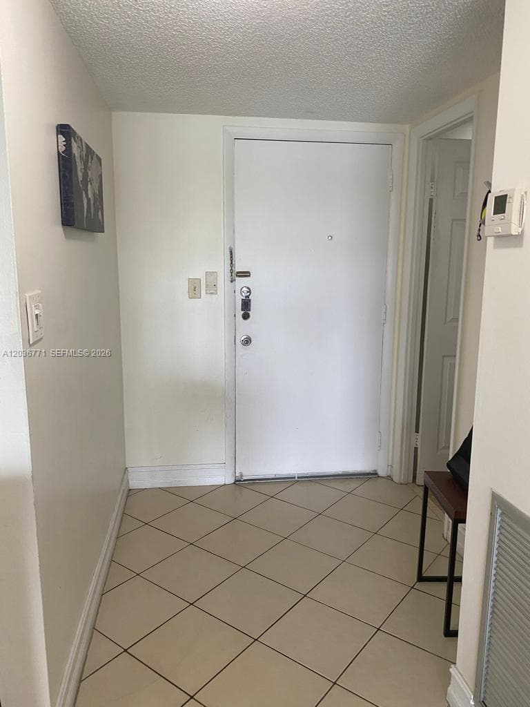 873 NE 195th St # 308, Miami, FL 33179 photo 3