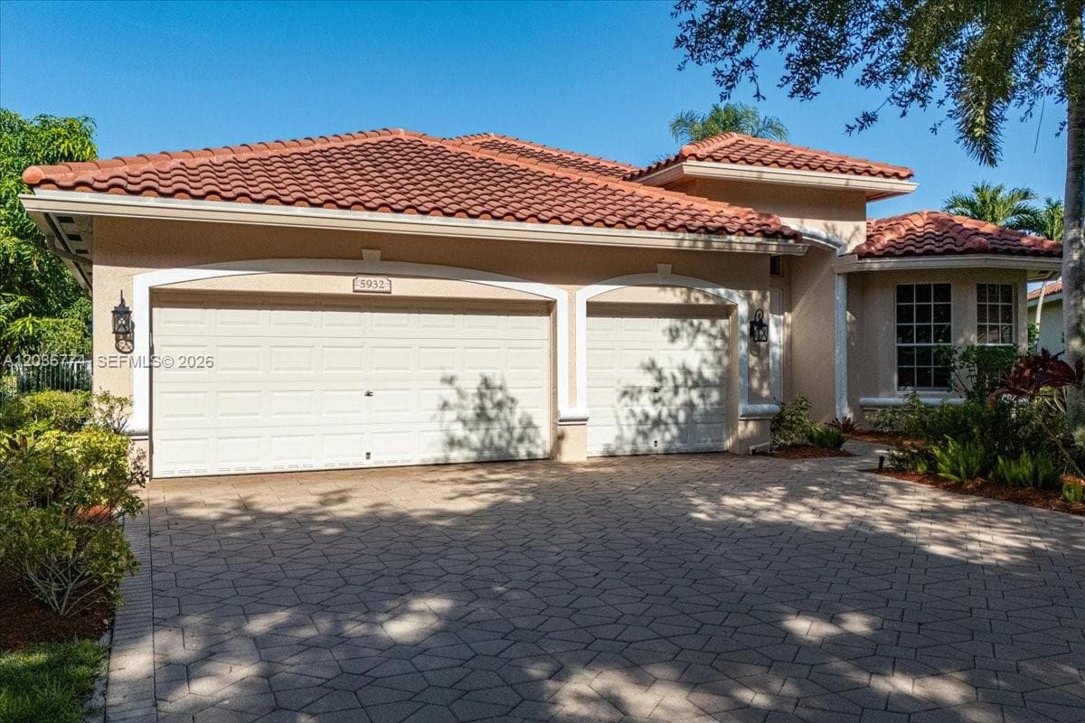 5932 NW 56th Cir, Coral Springs FL 33067 photo 3