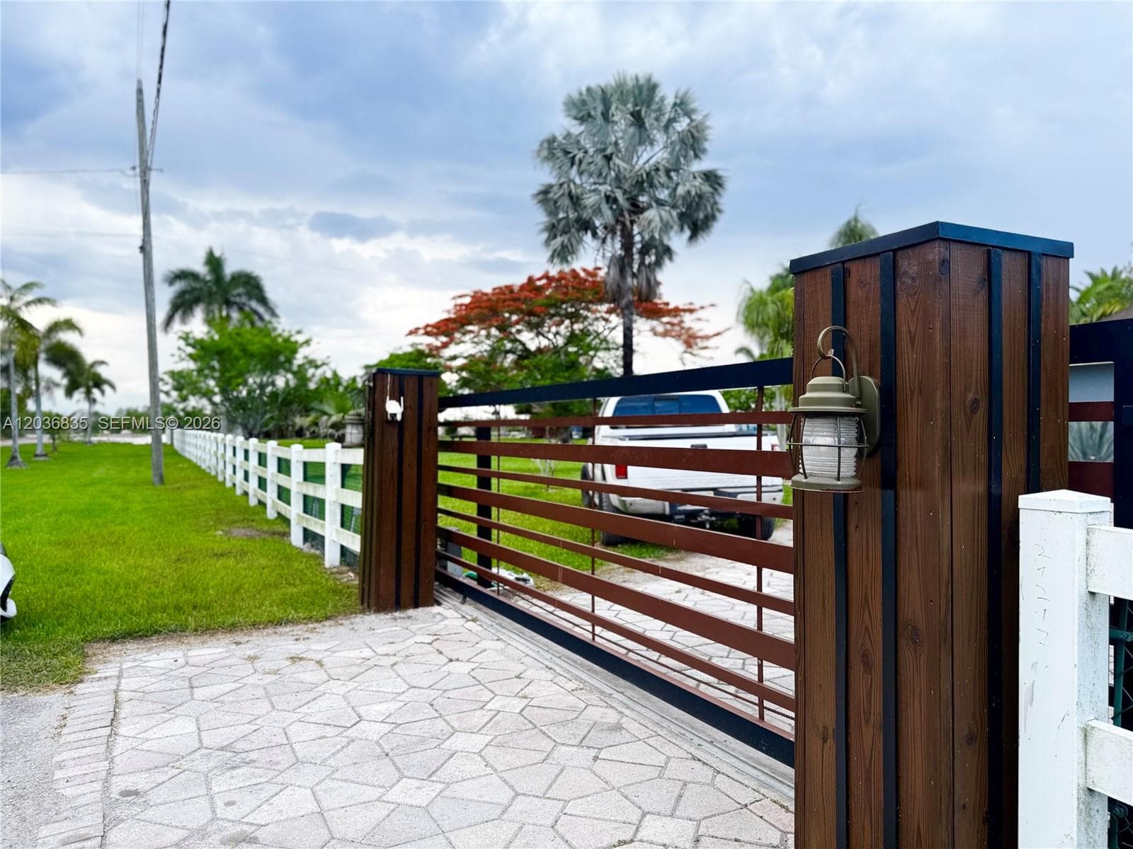 21217 SW 160 ST, Miami FL 33187 photo 2