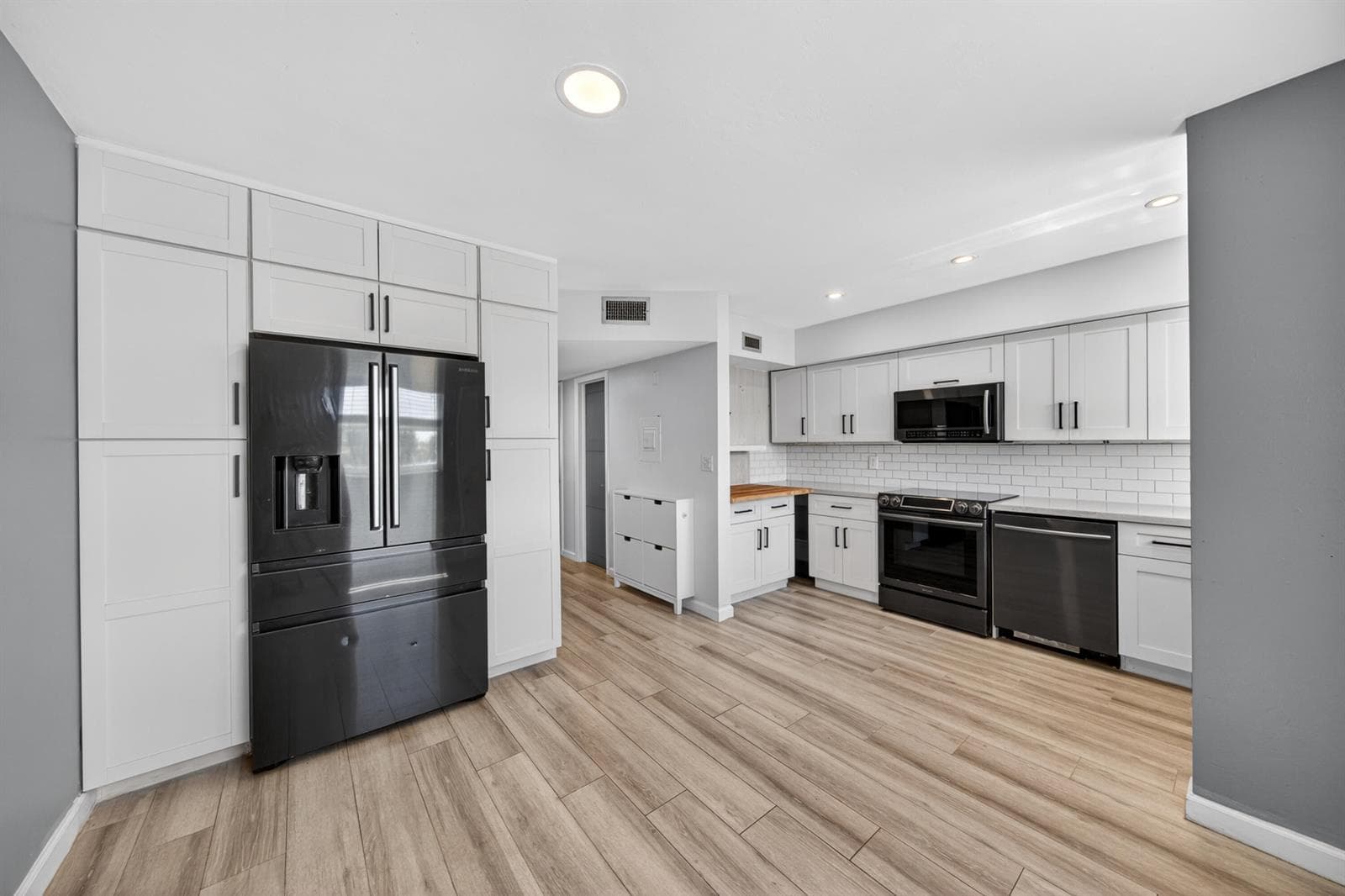 505 NE 20th Avenue # 209, Deerfield Beach FL 33441 photo 5