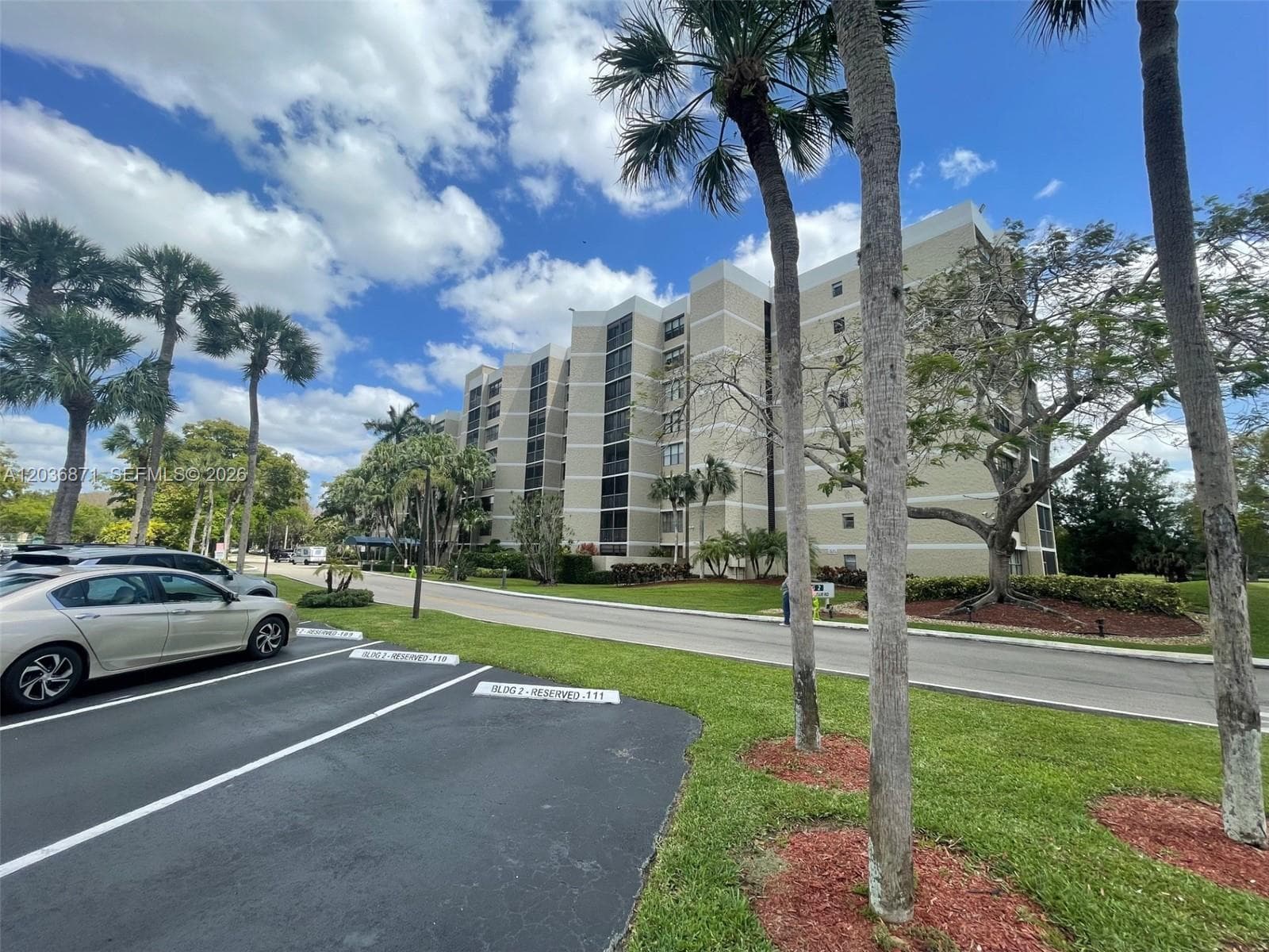 16300 Golf Club Rd # 508, Weston FL 33326 photo 2