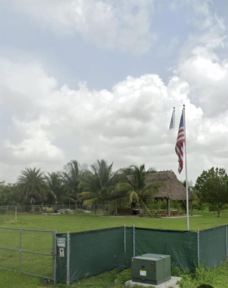 19741 SW 325th Street, Homestead FL 33030 photo 4