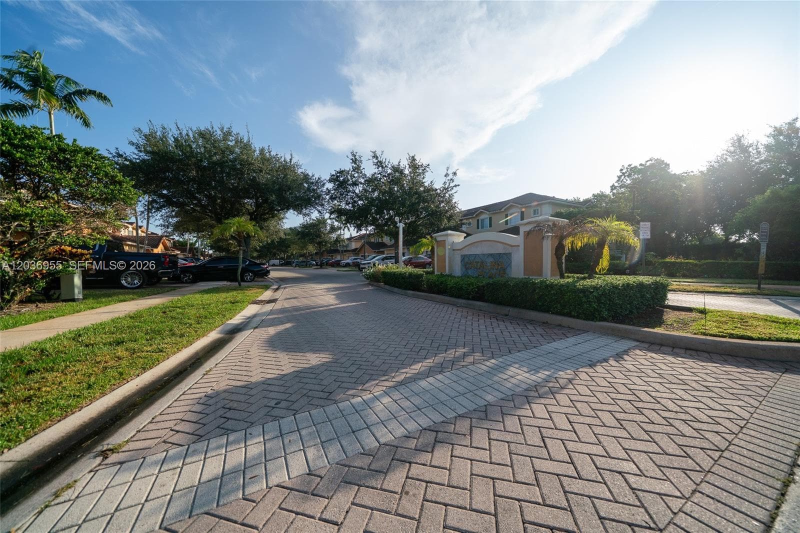 6453 Catalina Ln, Tamarac FL 33321 photo 3