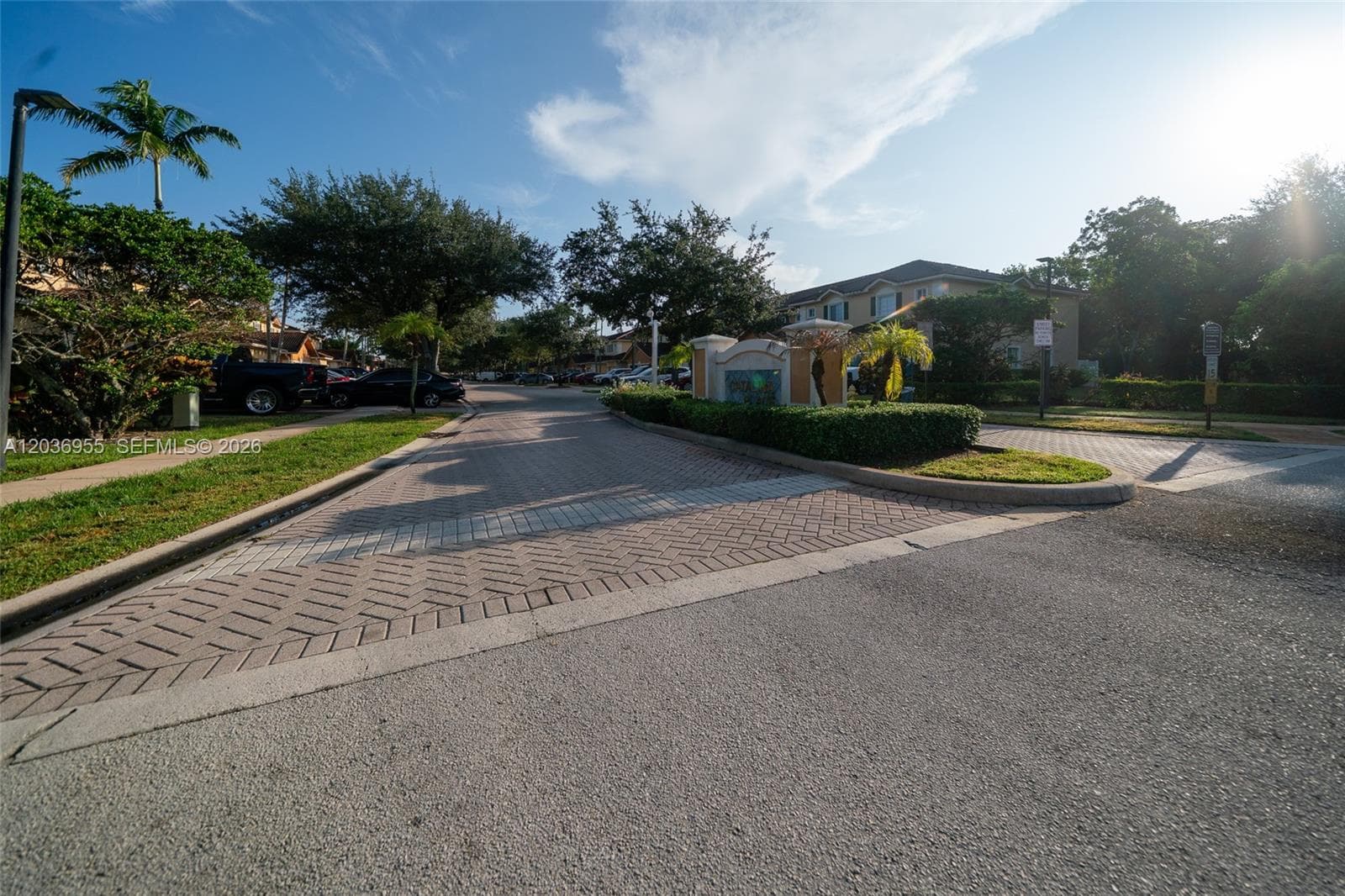 6453 Catalina Ln, Tamarac FL 33321 photo 4