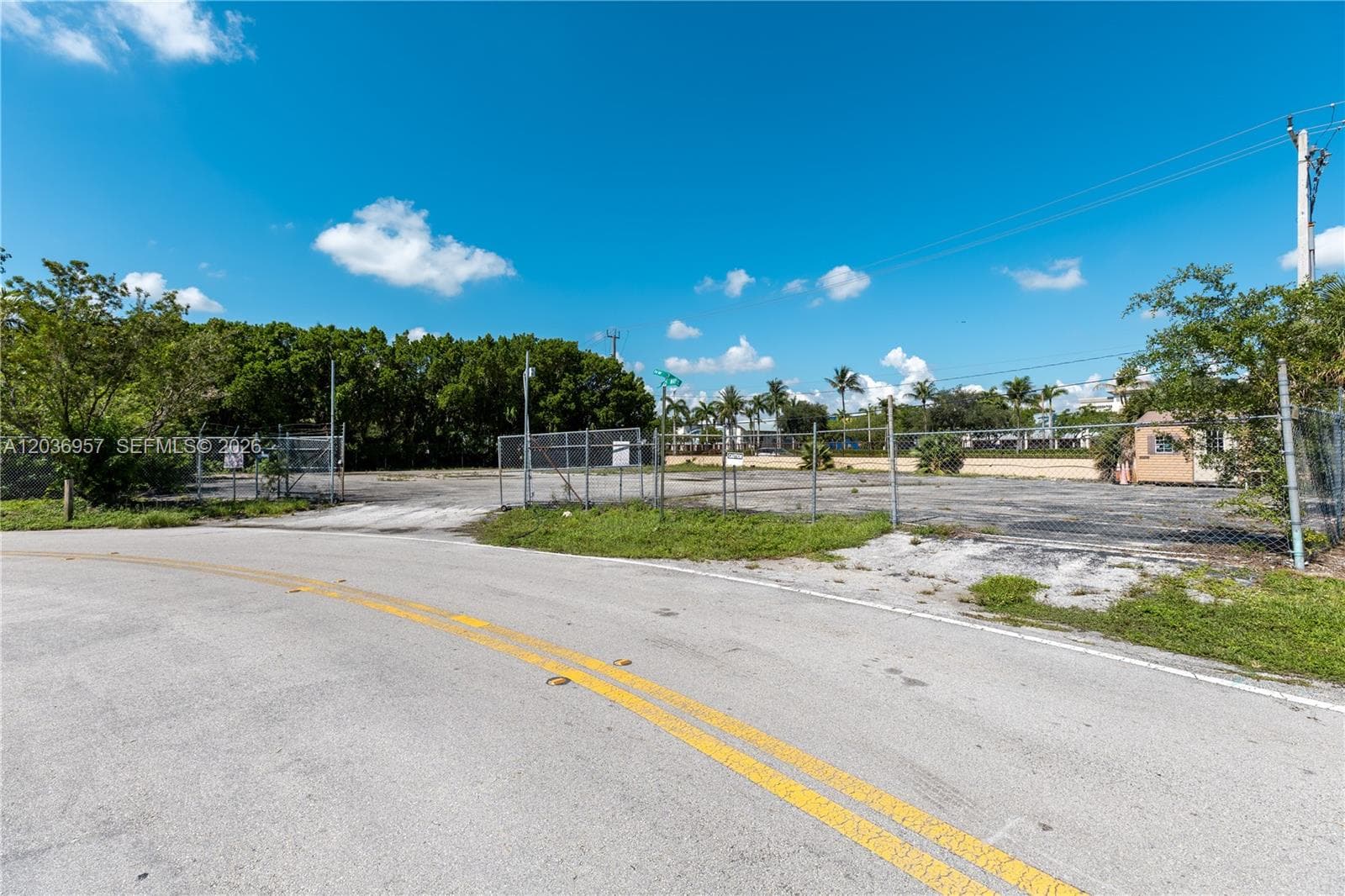311 NW 135th Way, Plantation FL 33325 photo 2