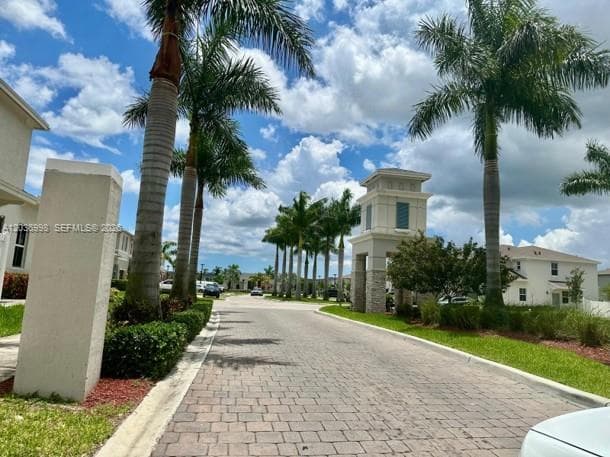 754 SE 19th St, Homestead FL 33034 photo 3
