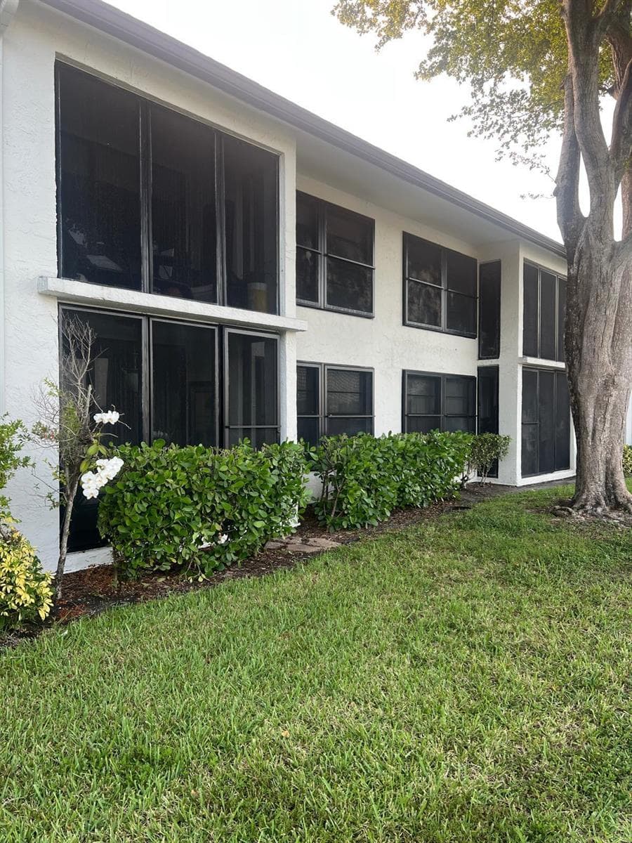 204 Lake Pointe Drive # 107, Oakland Park FL 33309 photo 2