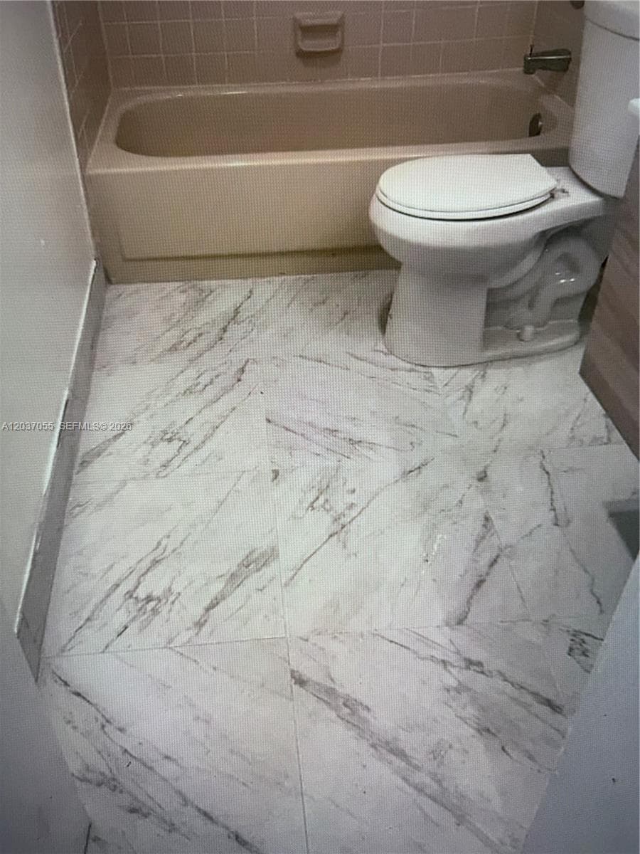 17000 NW 67th Ave # 445, Hialeah FL 33015 photo 5