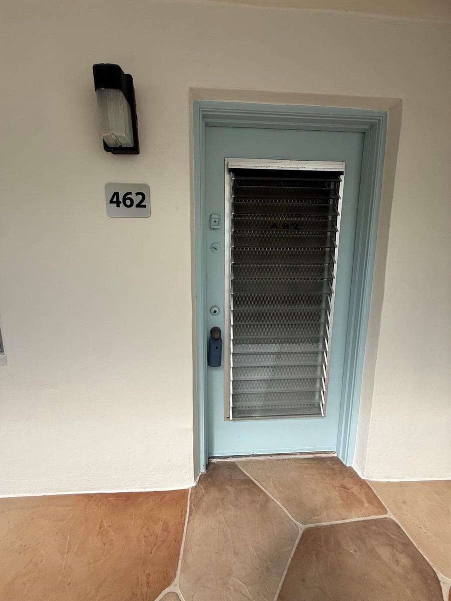 462 Normandy J, Delray Beach FL 33484 photo 3