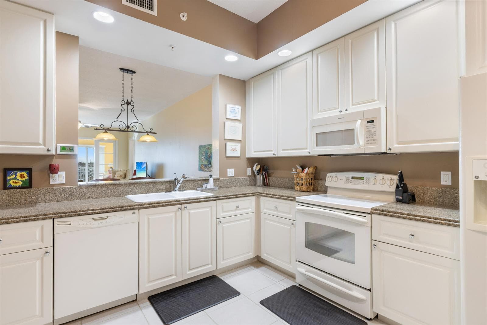 33 Harbour Isle Drive W # 201, Fort Pierce FL 34949 photo 5