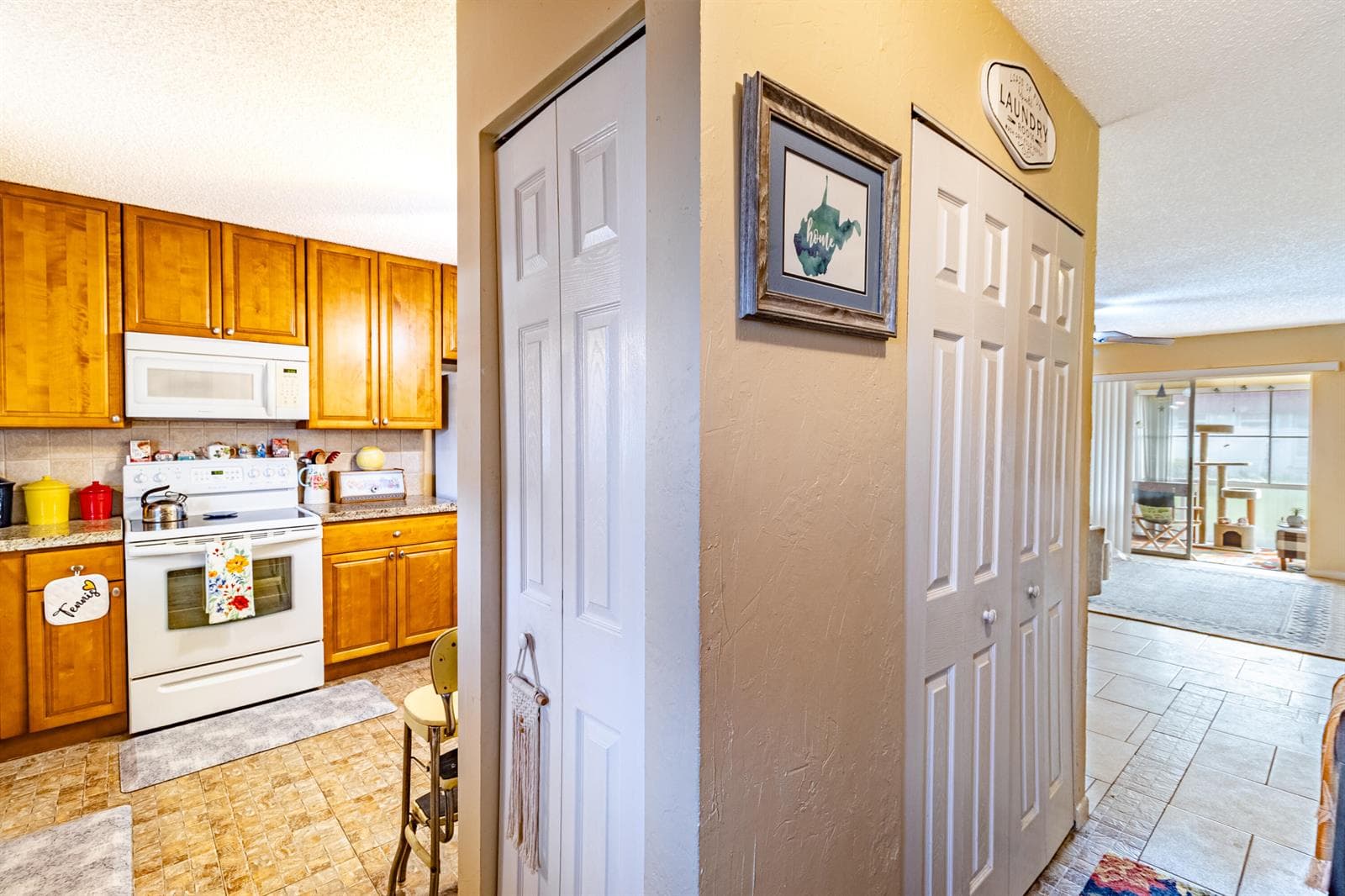 849 Salem Lane, Lake Worth FL 33467 photo 2