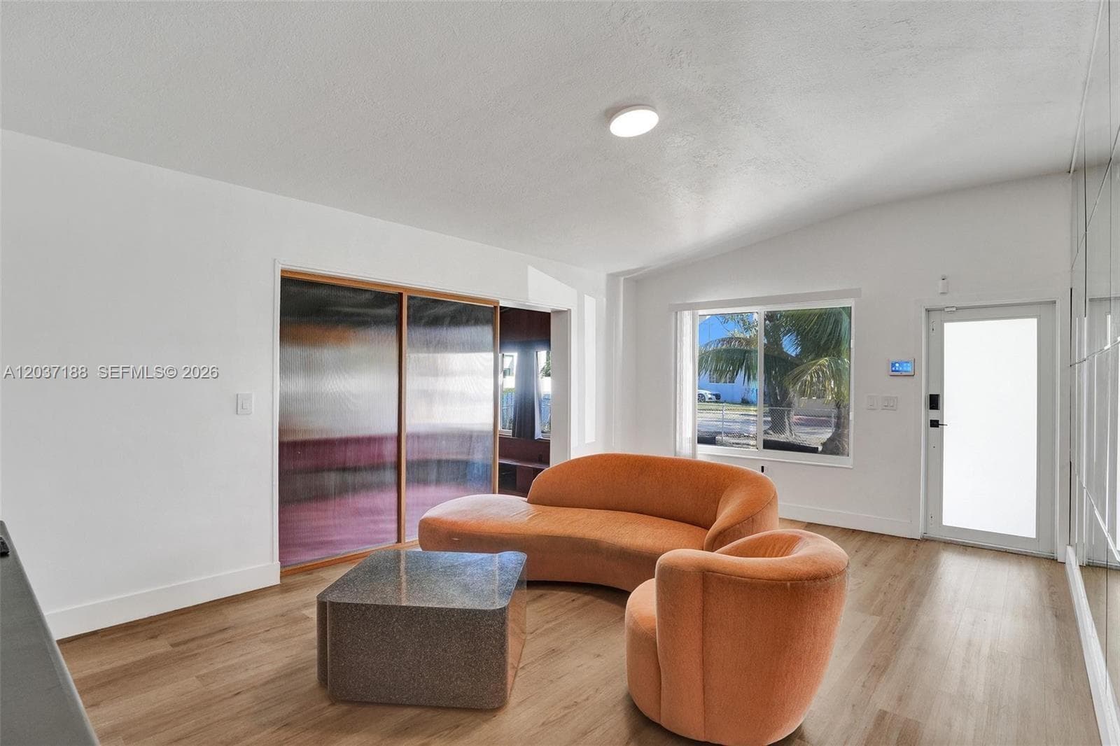 581 NE 175th Ter, North Miami Beach FL 33162 photo 5