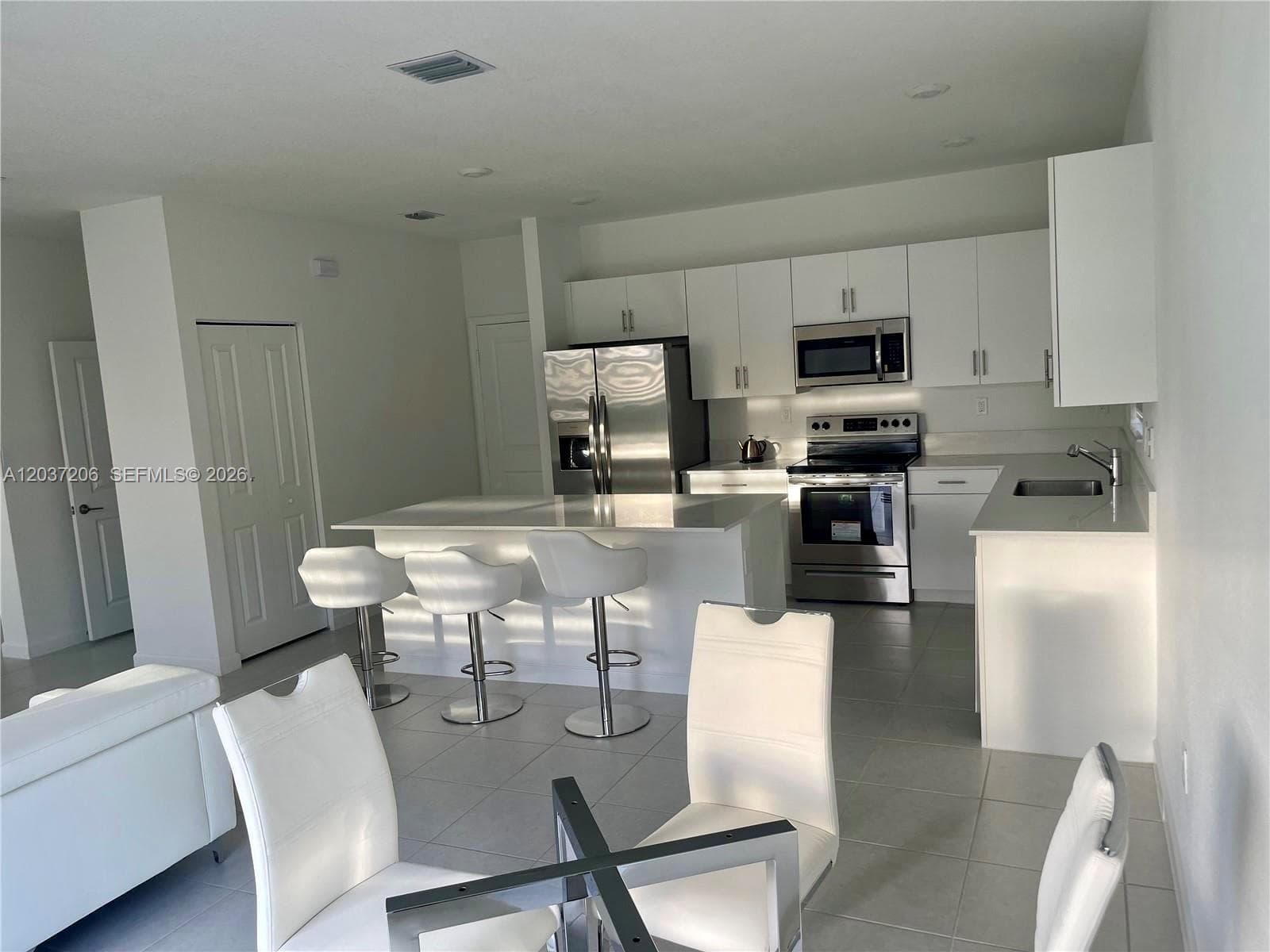 22960 SW 130th Ave, Miami FL 33170 photo 2