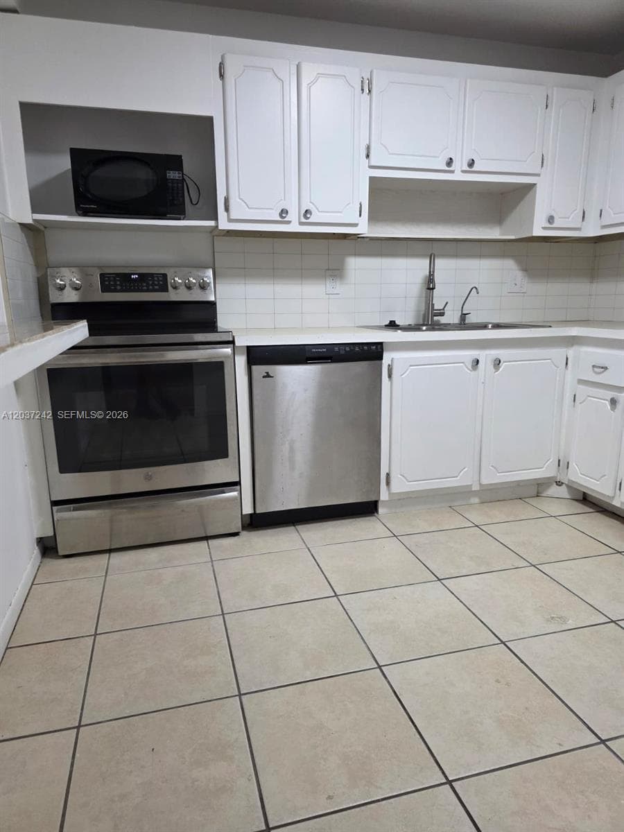 13499 Biscayne Blvd # 706, North Miami FL 33181 photo 5