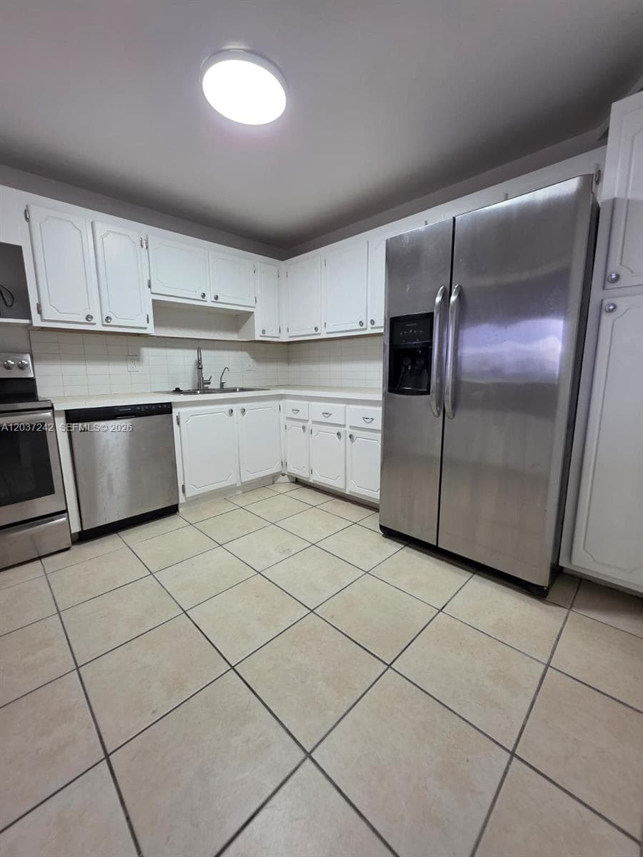 13499 Biscayne Blvd # 706, North Miami FL 33181 photo 4