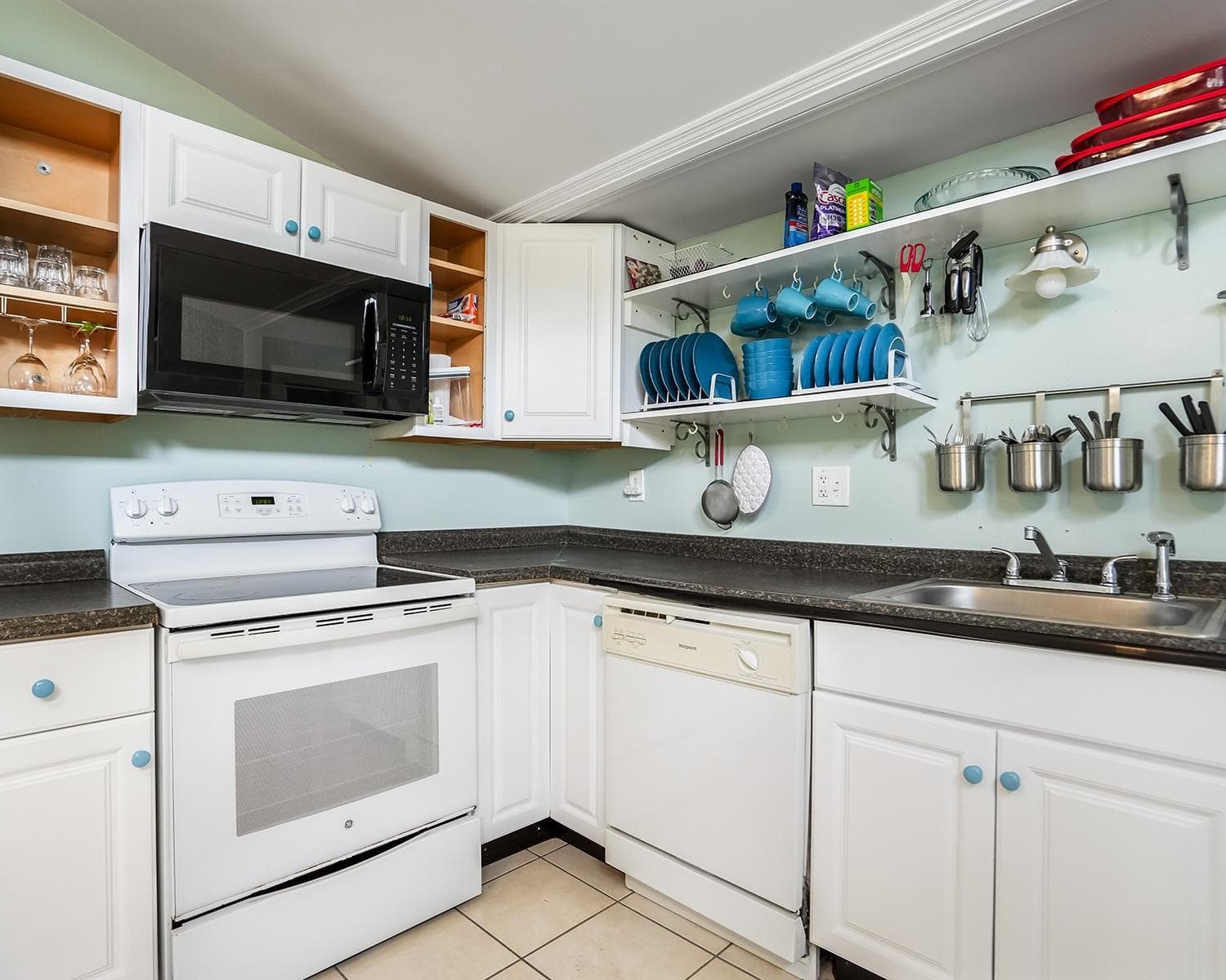 1680 SW 84th Avenue, Davie FL 33324 photo 2