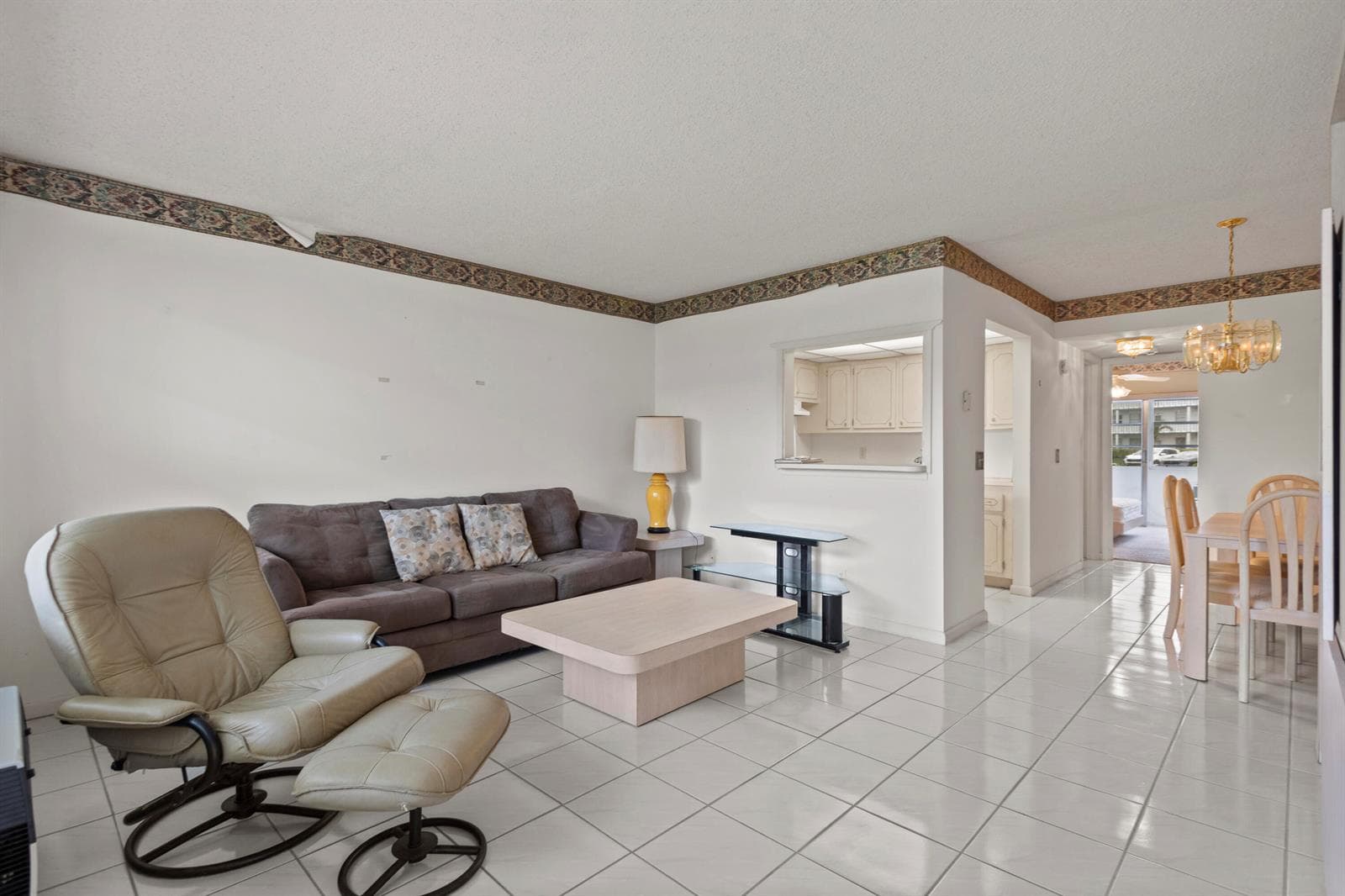270 Farnham L # 270, Deerfield Beach FL 33442 photo 2